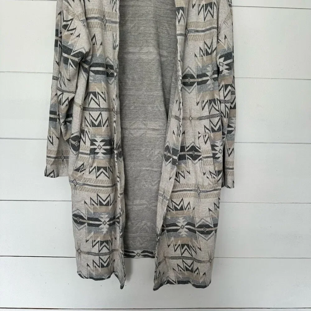 Faherty Women’s Small Medium Aztec Robe - Picture 2 of 7